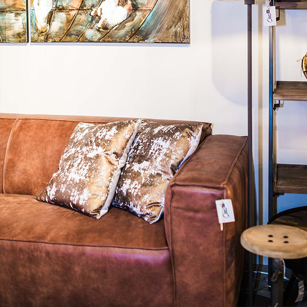 sfeerfoto-linnen-woonkamer-sierkussens-cees-mooi-stoer-wonen-sept2016-1