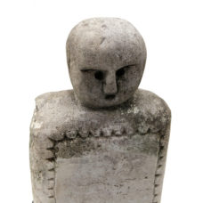 Kadauma beeld steen op standaard - 48cm