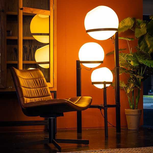 Vloerlamp Orb 3-lichts 140cm - Opaal glas