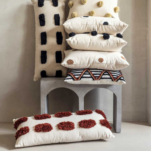 vtwonen Sierkussen Stitch Geborduurd Rechthoek 70x30cm - Terra - OP=OP - Afbeelding 2